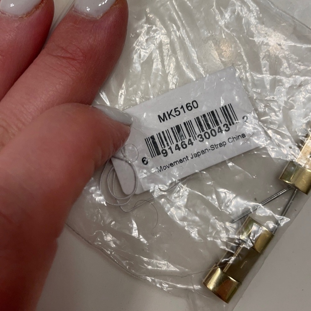 Michael Kors gold watch - Picture 2 of 6